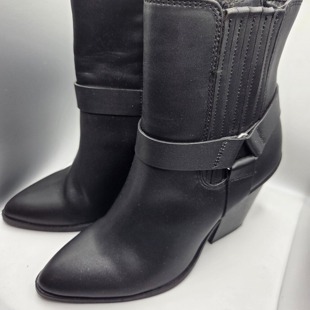 Dolce Vida Black Boots, 3.5" heel, size 7